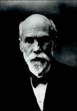 Gomes Teixeira (1851-1933) foi, com Pedro Nunes, um dos poucos matemáticos portu-gueses a ter notável projecção internacional - historiografia